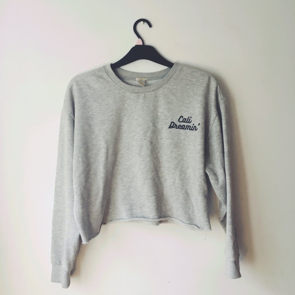 Forever 21 Cropped Crew Neck